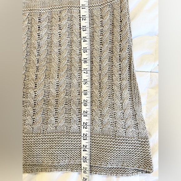 Studio JPR *Like New* Tan Knit Short Sleeve Top, Pearl Detail | Size PM - Picture 12 of 13